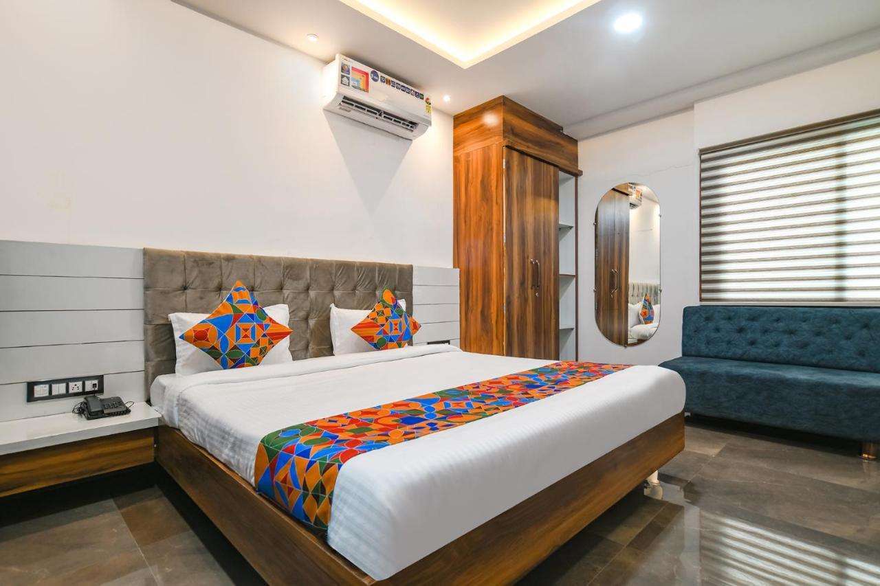 Fabhotel Stay Well إندور المظهر الخارجي الصورة