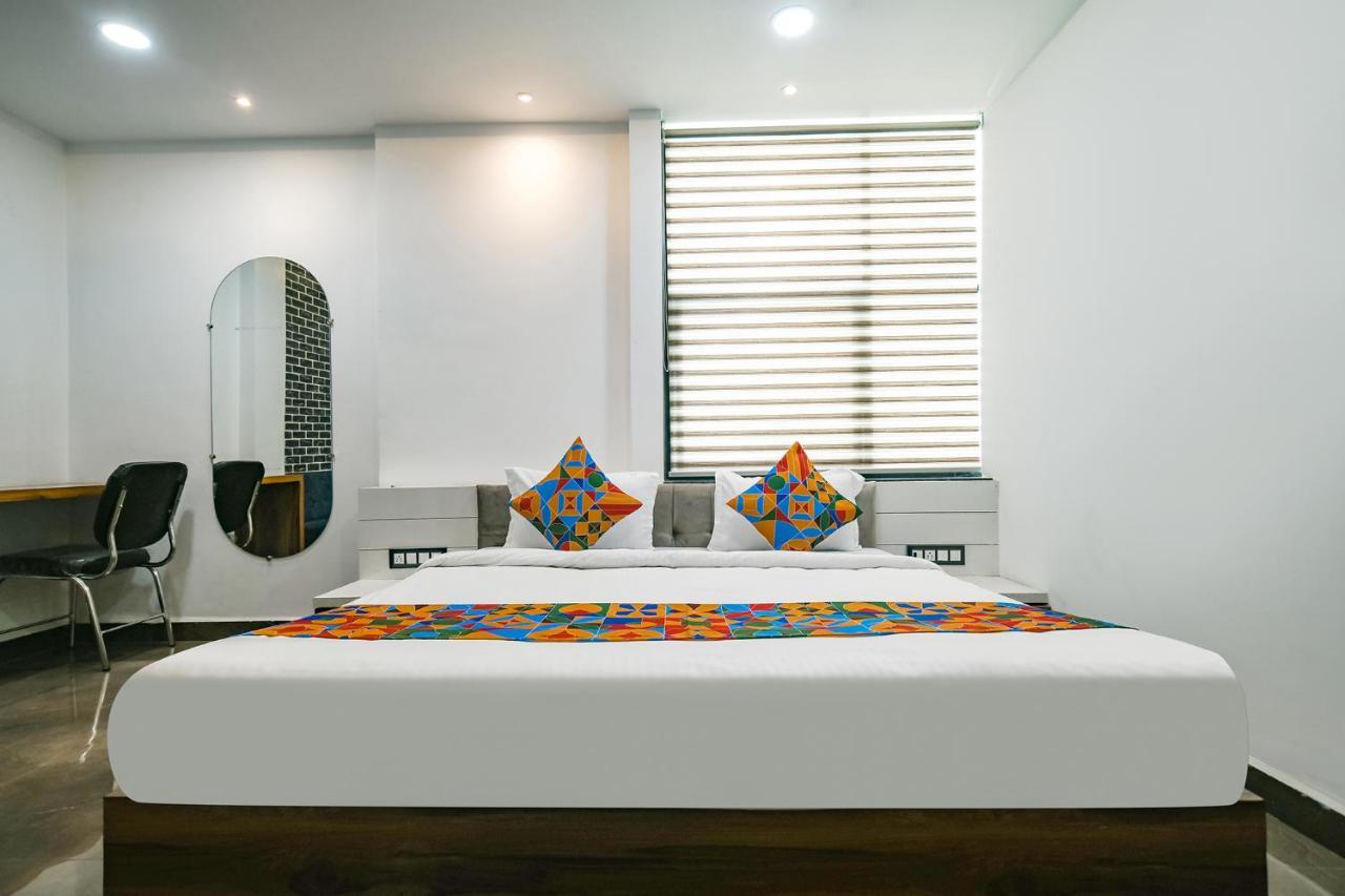 Fabhotel Stay Well إندور المظهر الخارجي الصورة