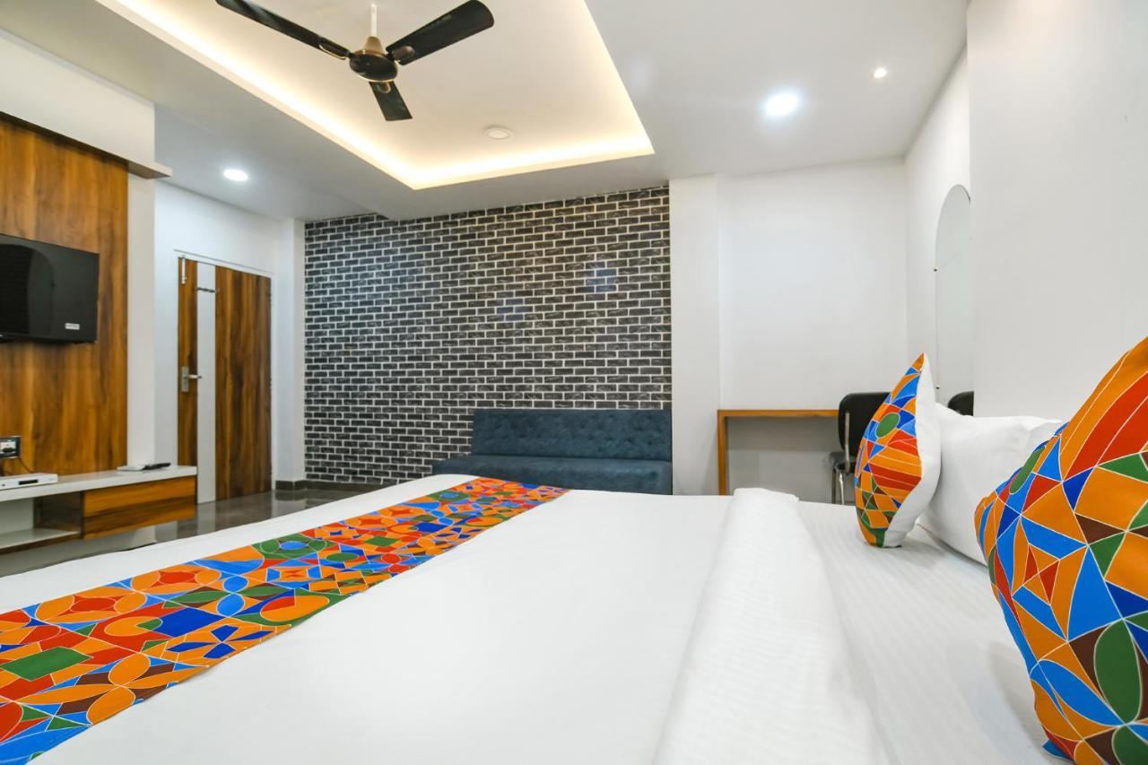 Fabhotel Stay Well إندور المظهر الخارجي الصورة