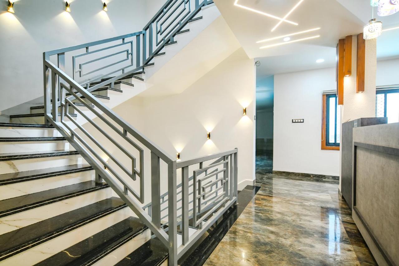 Fabhotel Stay Well إندور المظهر الخارجي الصورة